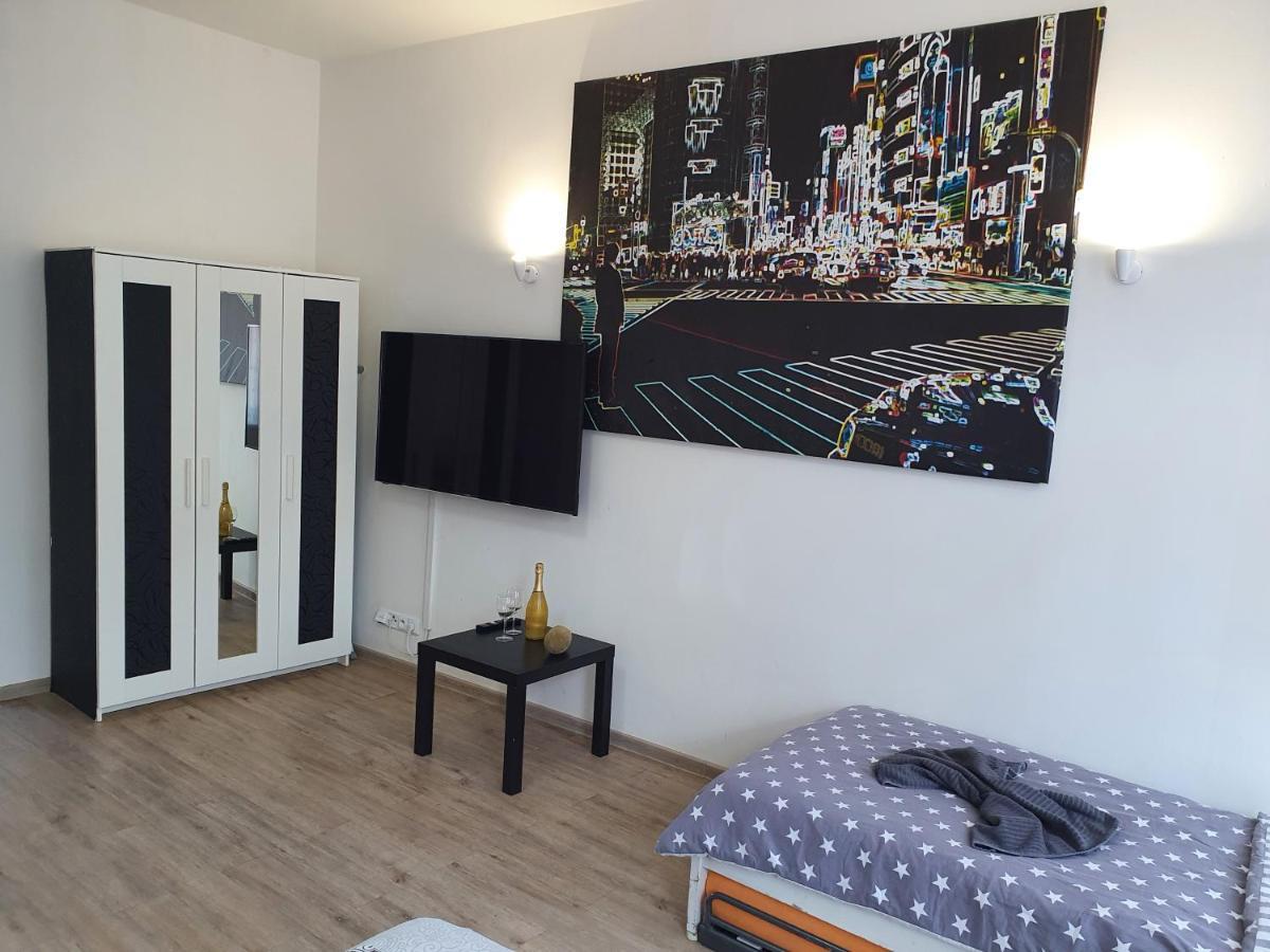 Skorkovskeho Business Apartment Бърно Екстериор снимка